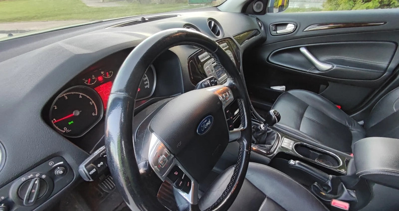 Ford Mondeo cena 14000 przebieg: 158000, rok produkcji 2009 z Radłów małe 154